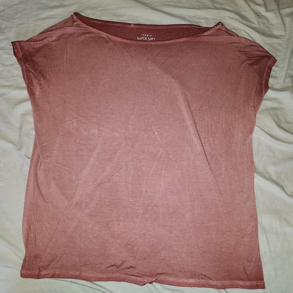 Torrid mauve short sleeve t shirt